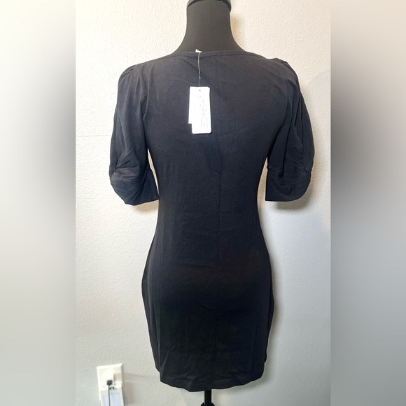 L Space Black Melrose Dress With Ruched Sleeve Size Small NWT - Picture 4 of 8
